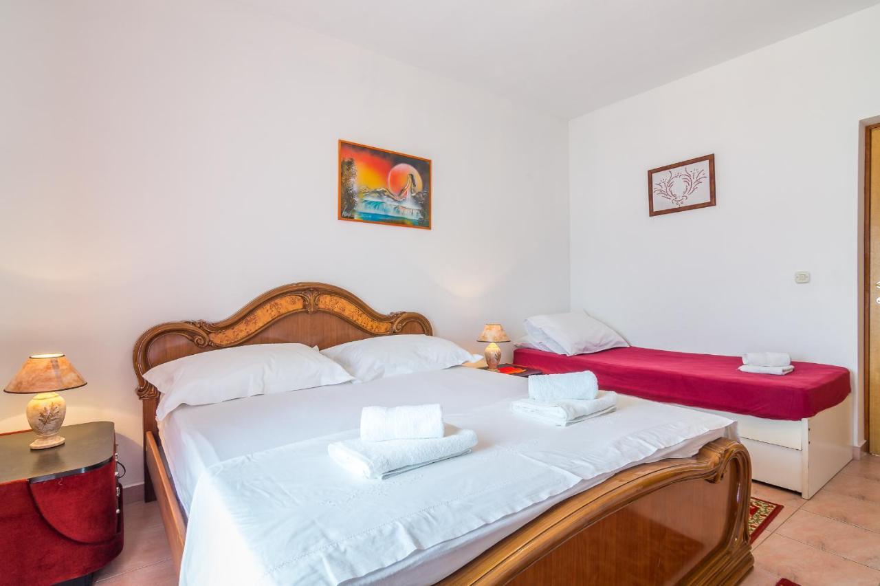 Cheap Apartment Tanja Trogir Eksteriør billede