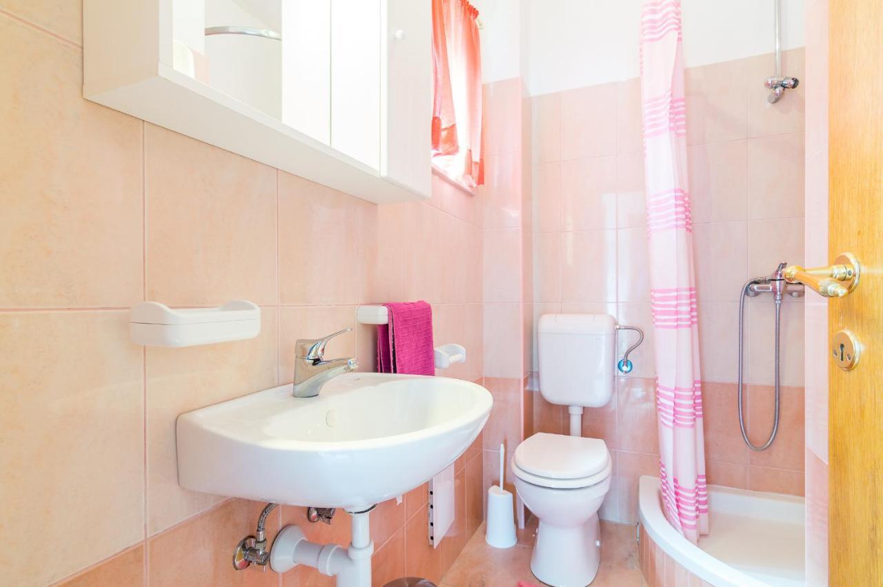 Cheap Apartment Tanja Trogir Eksteriør billede
